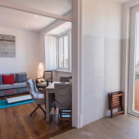 Lovelystay - Comfortable Apartment With River Views リスボン エクステリア 写真