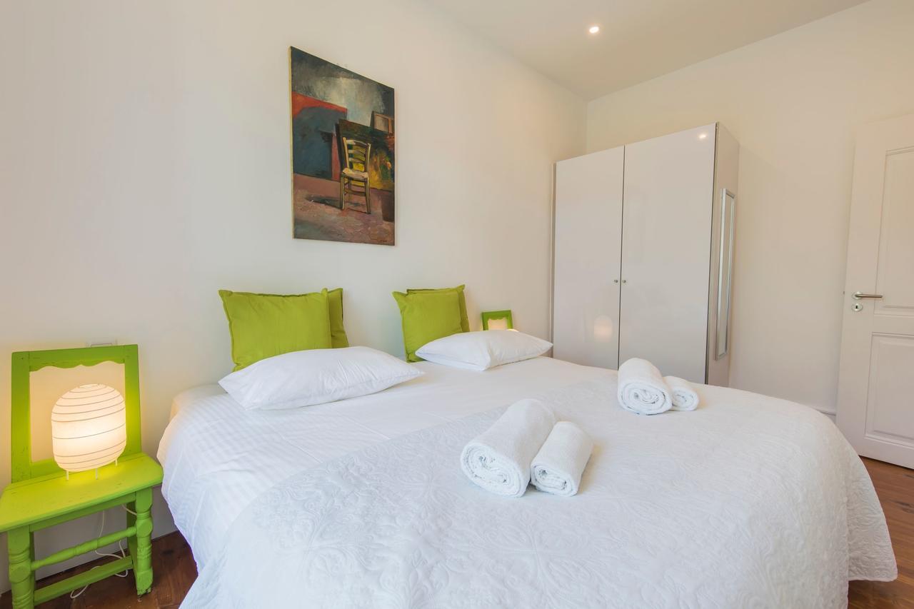 Lovelystay - Comfortable Apartment With River Views リスボン エクステリア 写真