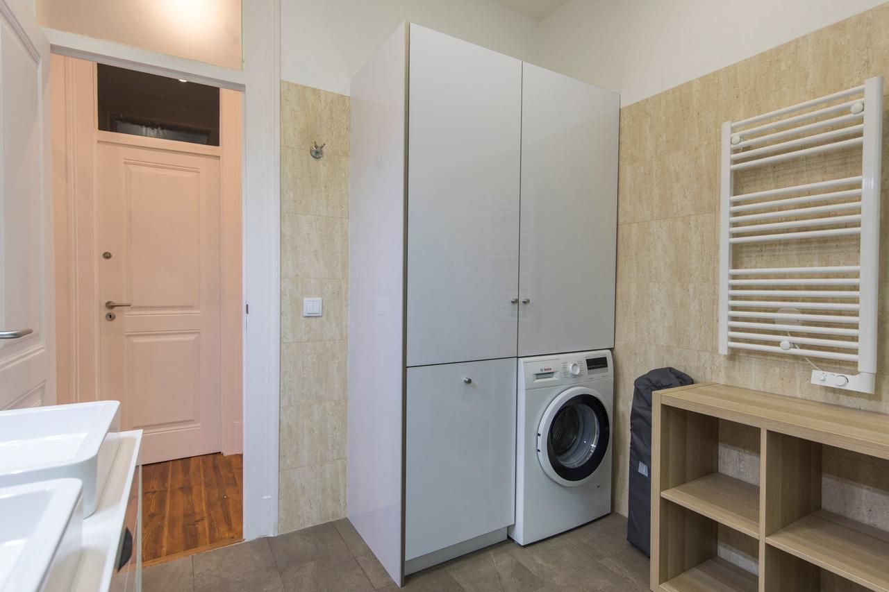 Lovelystay - Comfortable Apartment With River Views リスボン エクステリア 写真