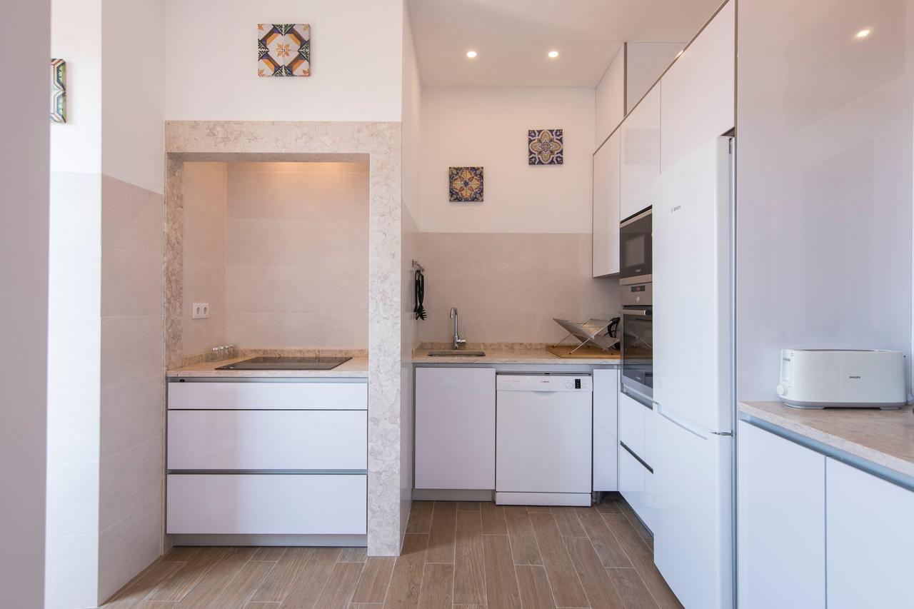 Lovelystay - Comfortable Apartment With River Views リスボン エクステリア 写真