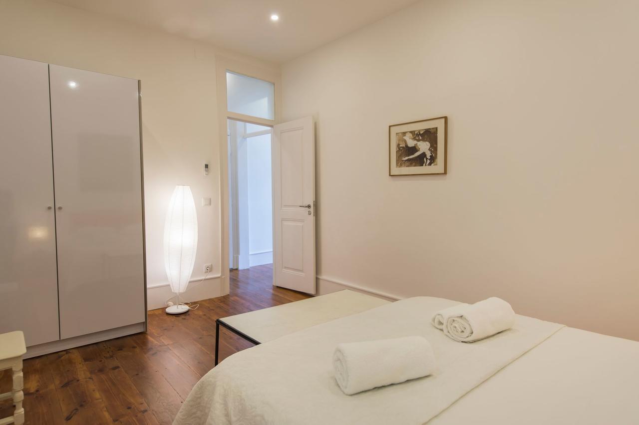 Lovelystay - Comfortable Apartment With River Views リスボン エクステリア 写真