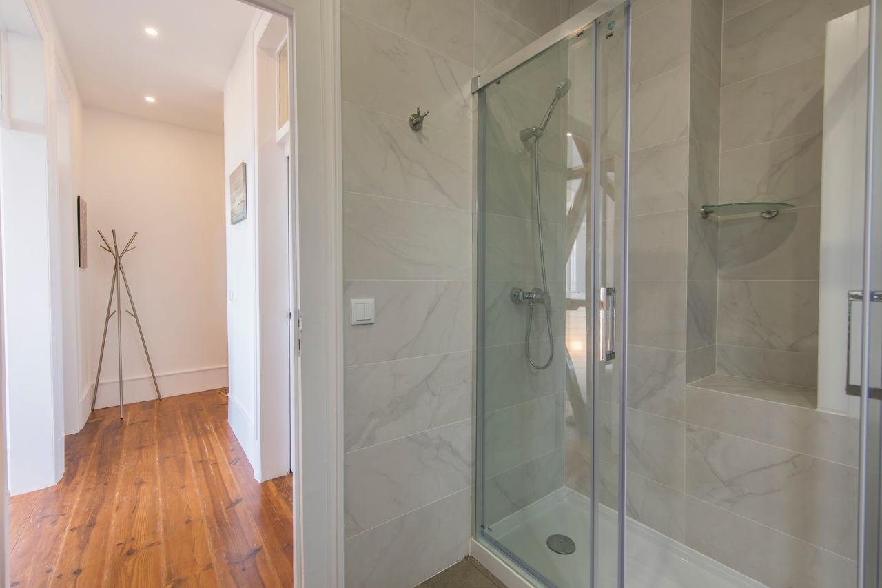 Lovelystay - Comfortable Apartment With River Views リスボン エクステリア 写真